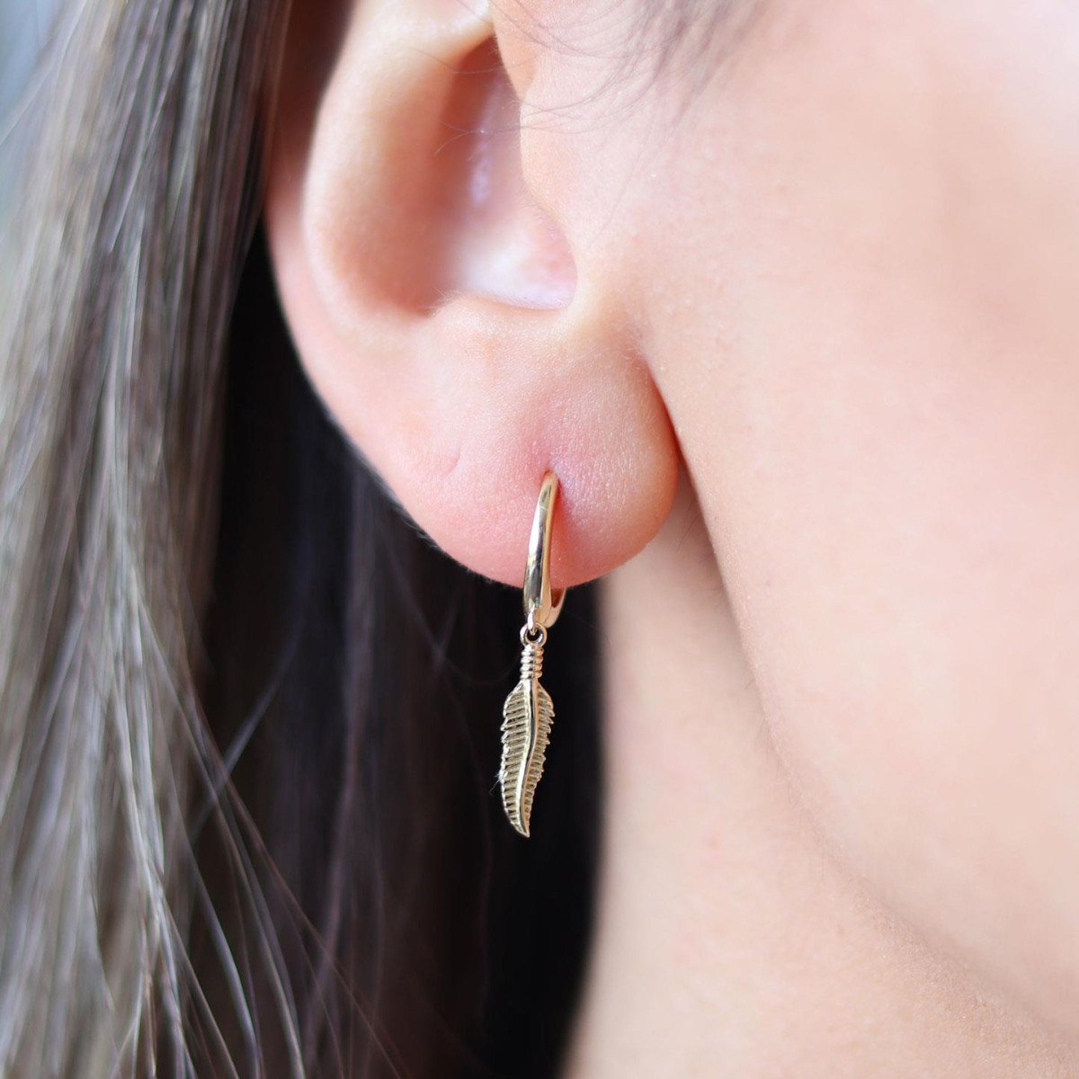 Yaprak Sallantılı Küpe