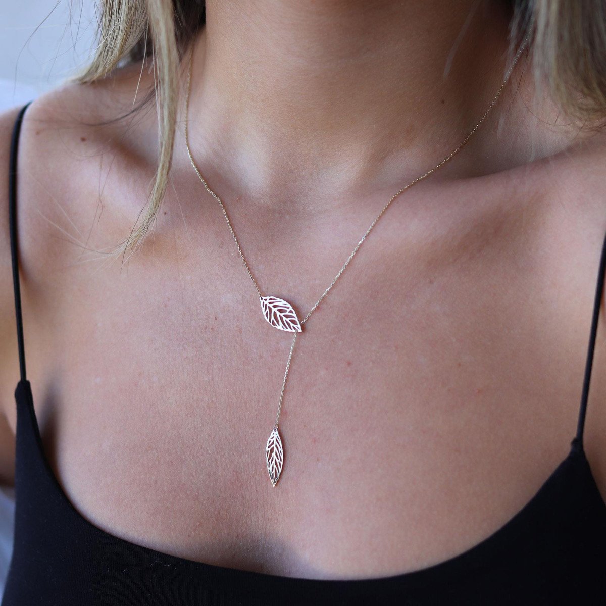 Asansörlü Yaprak Kolye