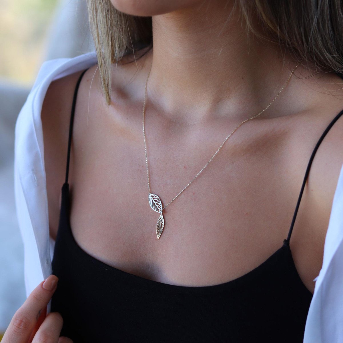 Asansörlü Yaprak Kolye