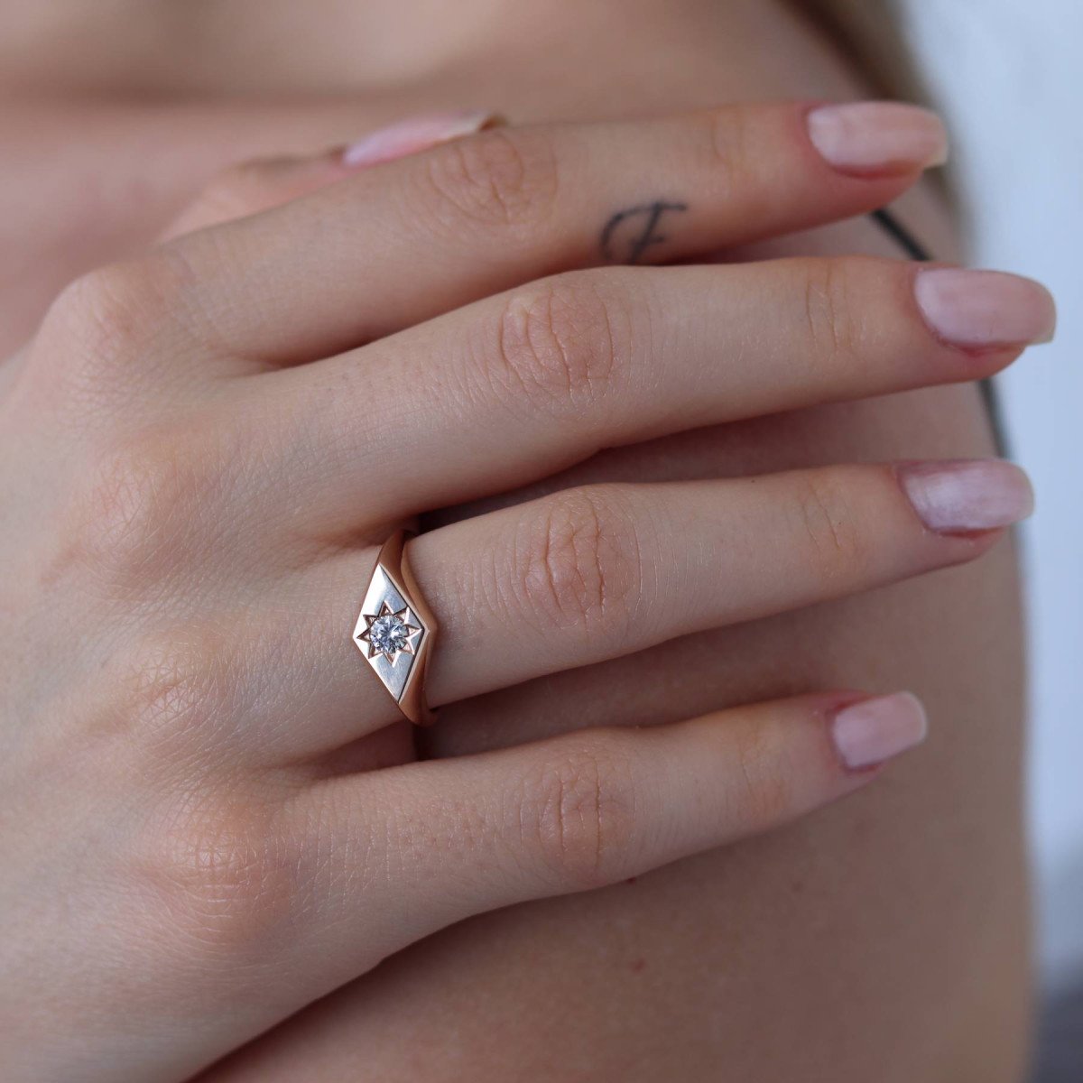 Taşlı Şovalye Yüzük