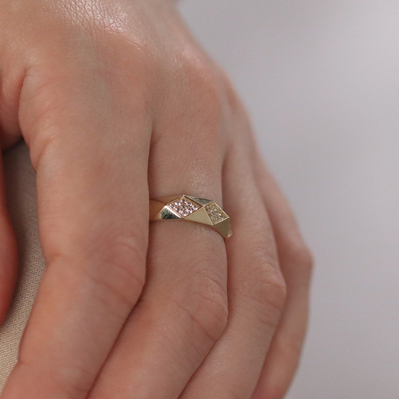 Taşlı Prizma Yüzük