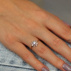 Baget Çiçek Yüzük