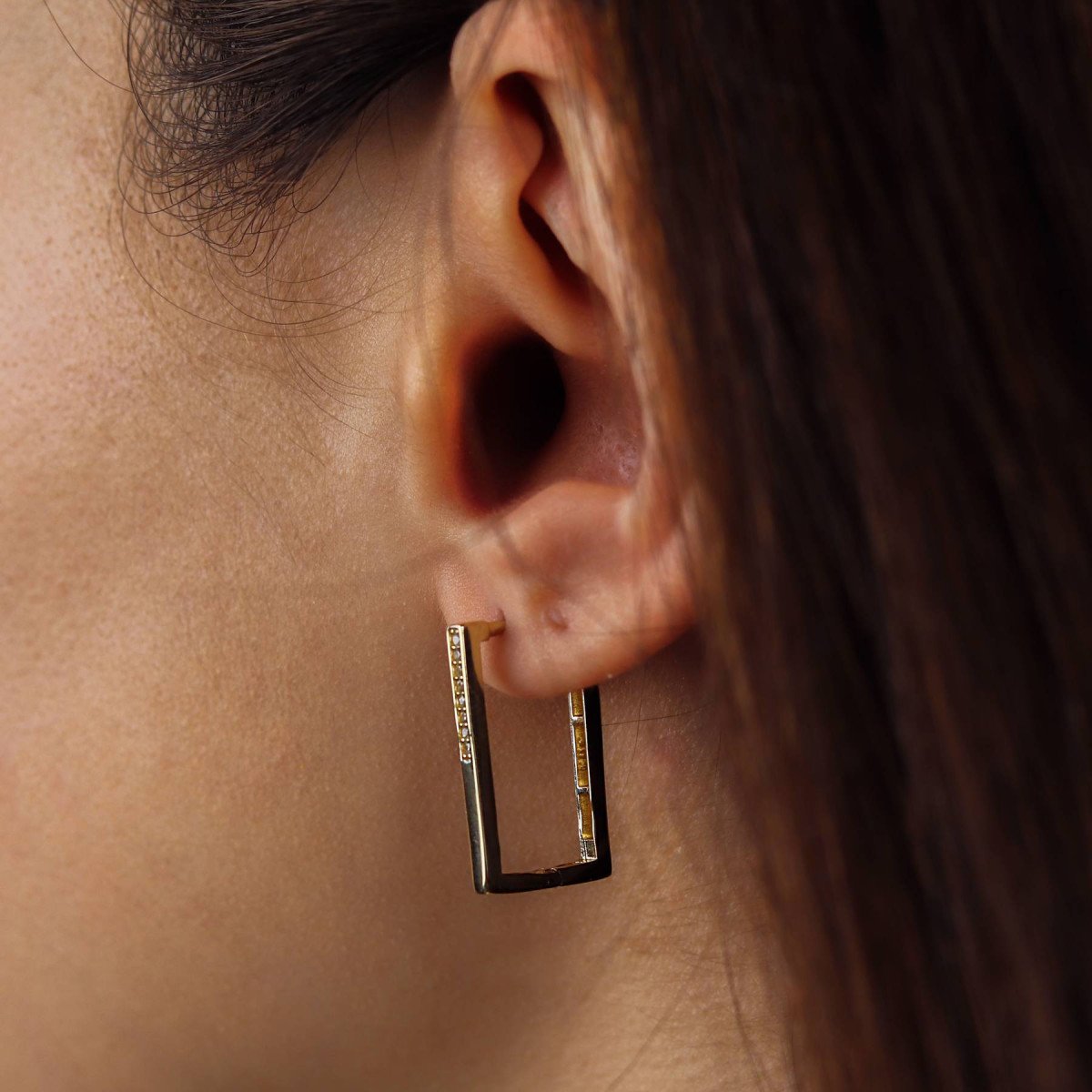 Taşlı Dörtgen Küpe 