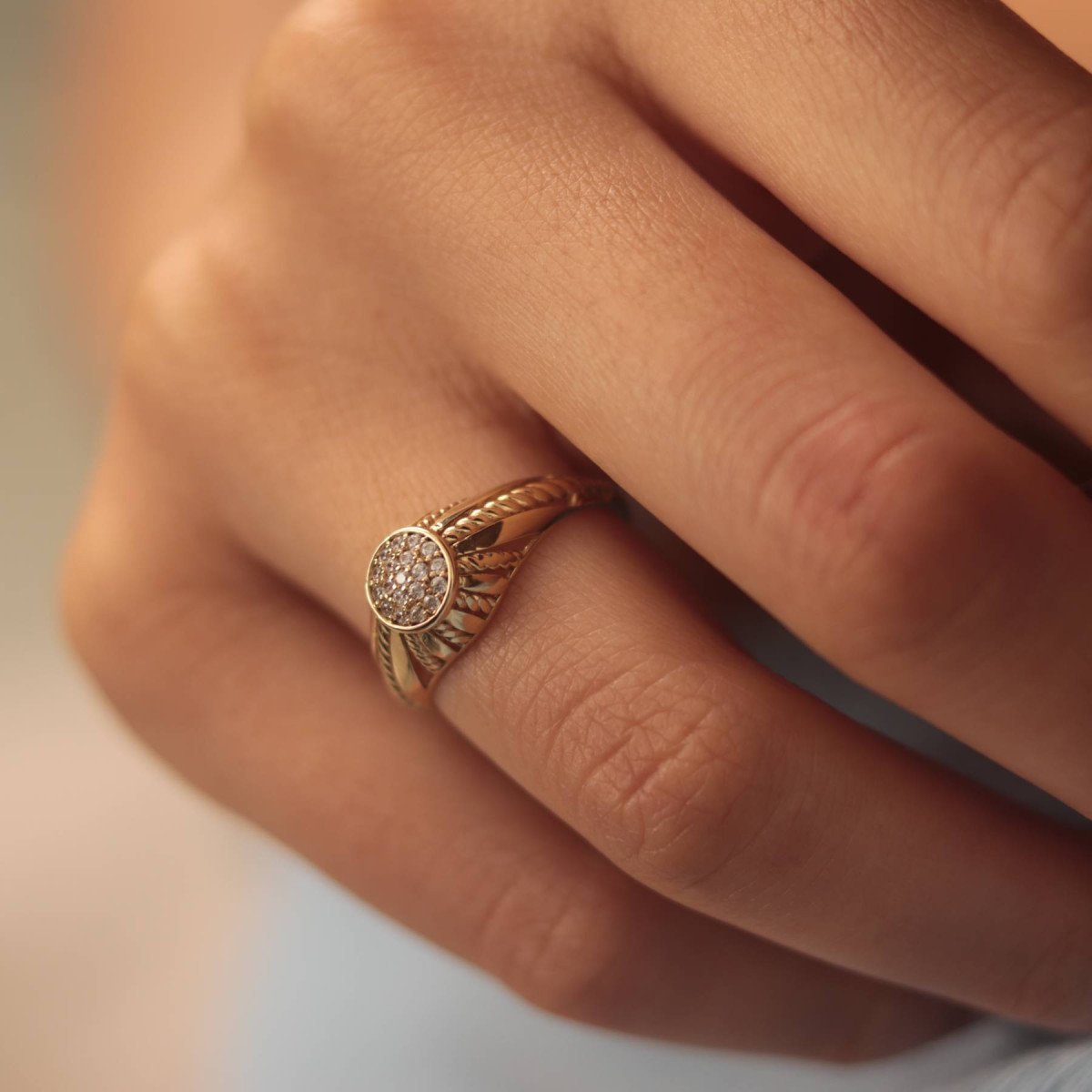 Taşlı Şovalye Yüzük