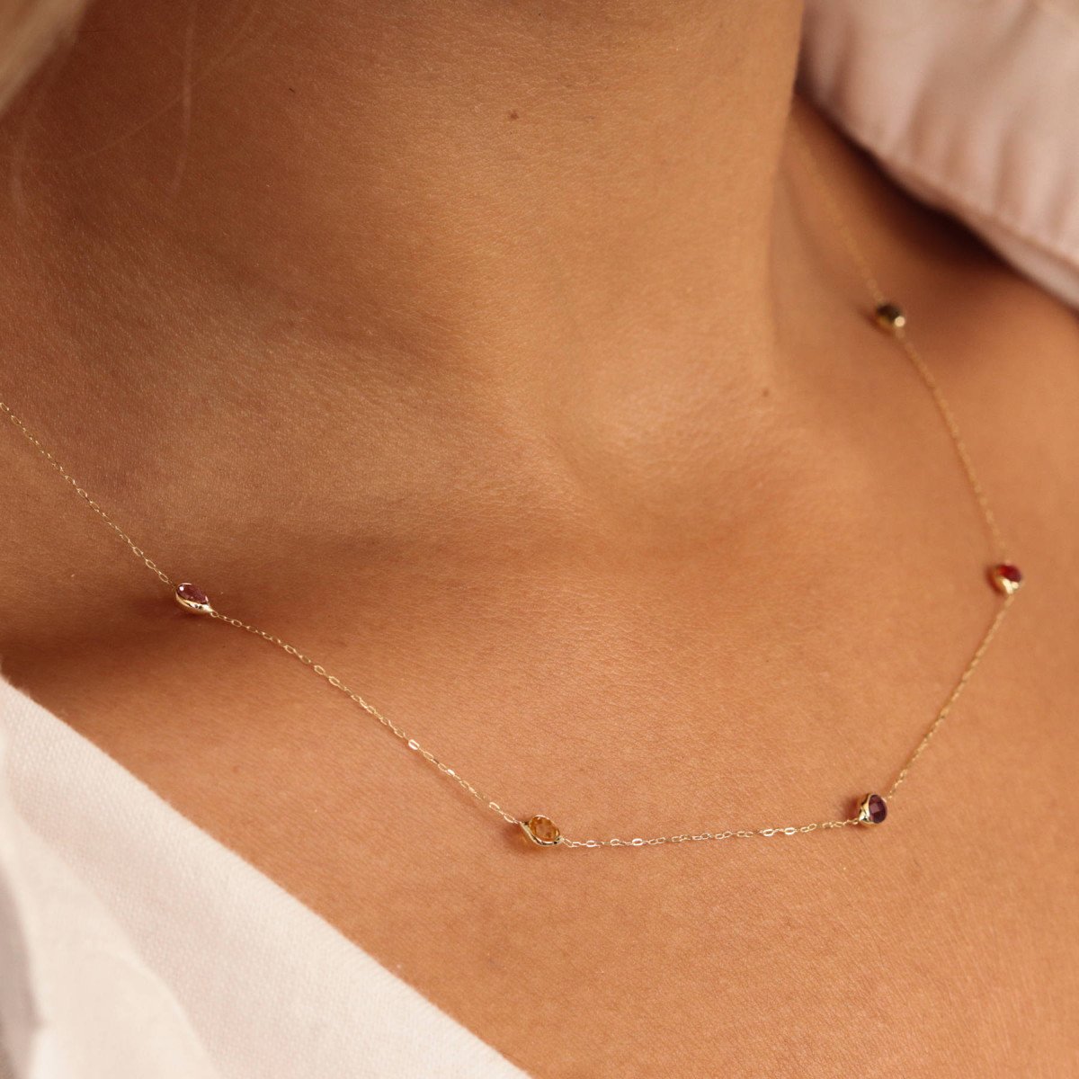 Renkli Taşlı Kolye