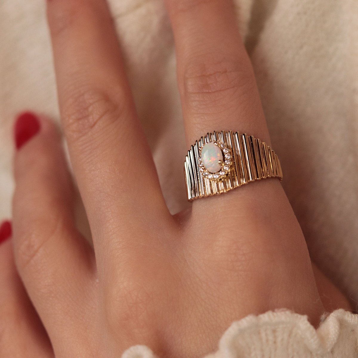 Opal Şovalye Yüzük