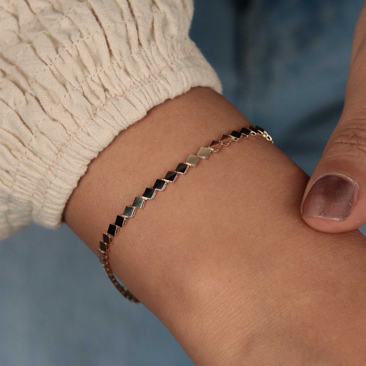 Sıralı Dörtgen Bileklik