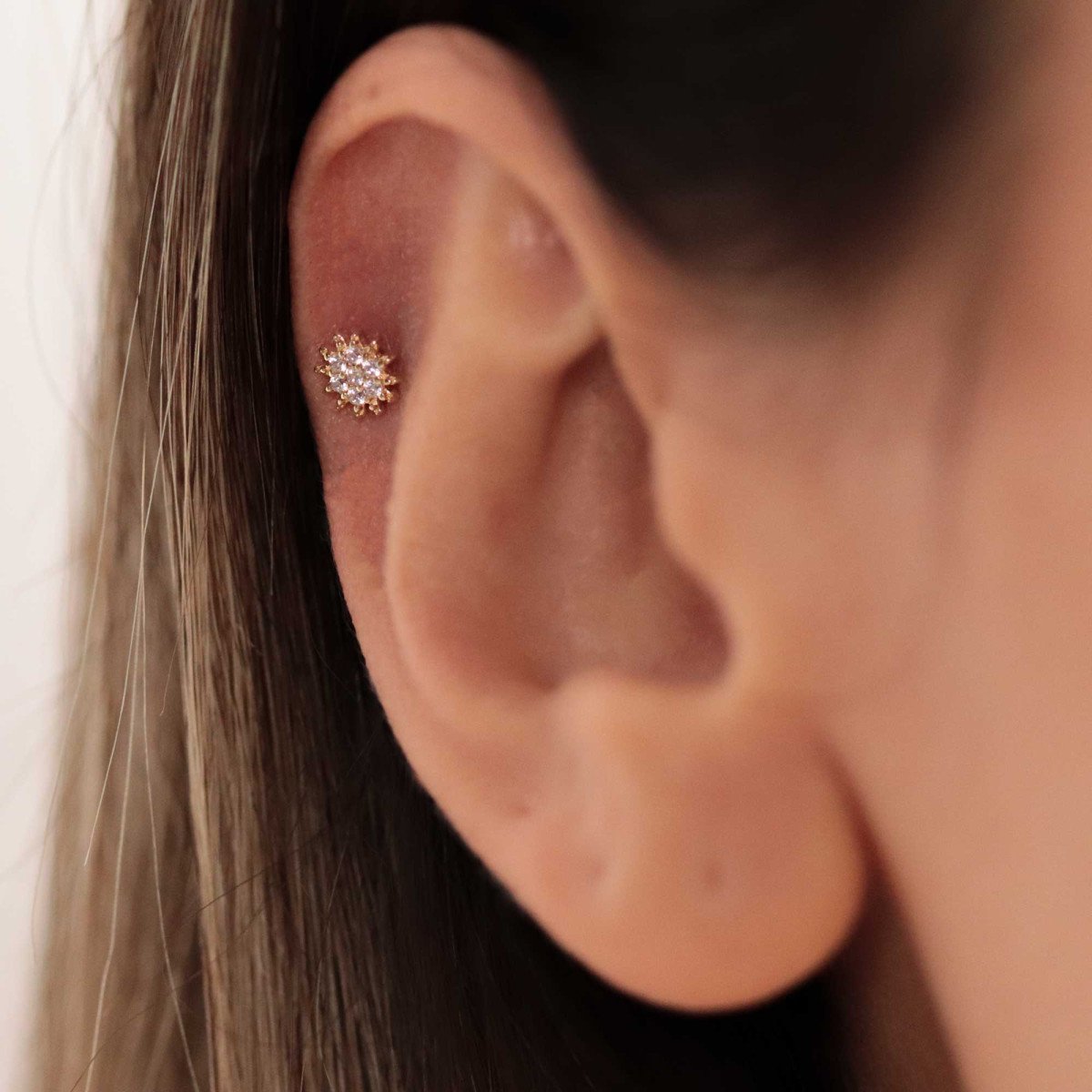 Taşlı Güneş Piercing