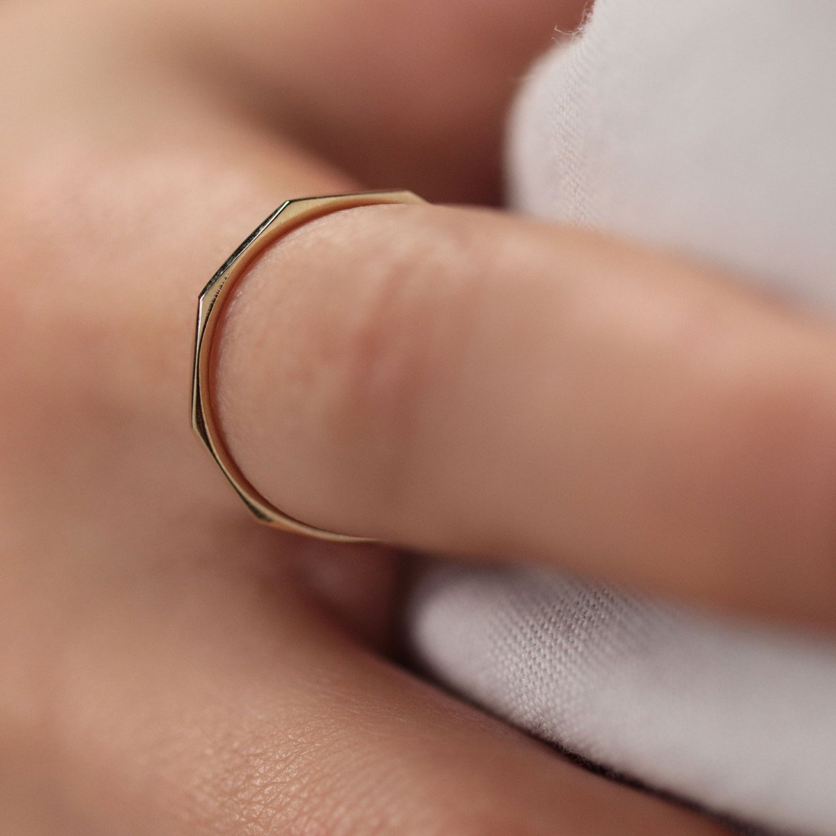 İnce Geometrik Yüzük