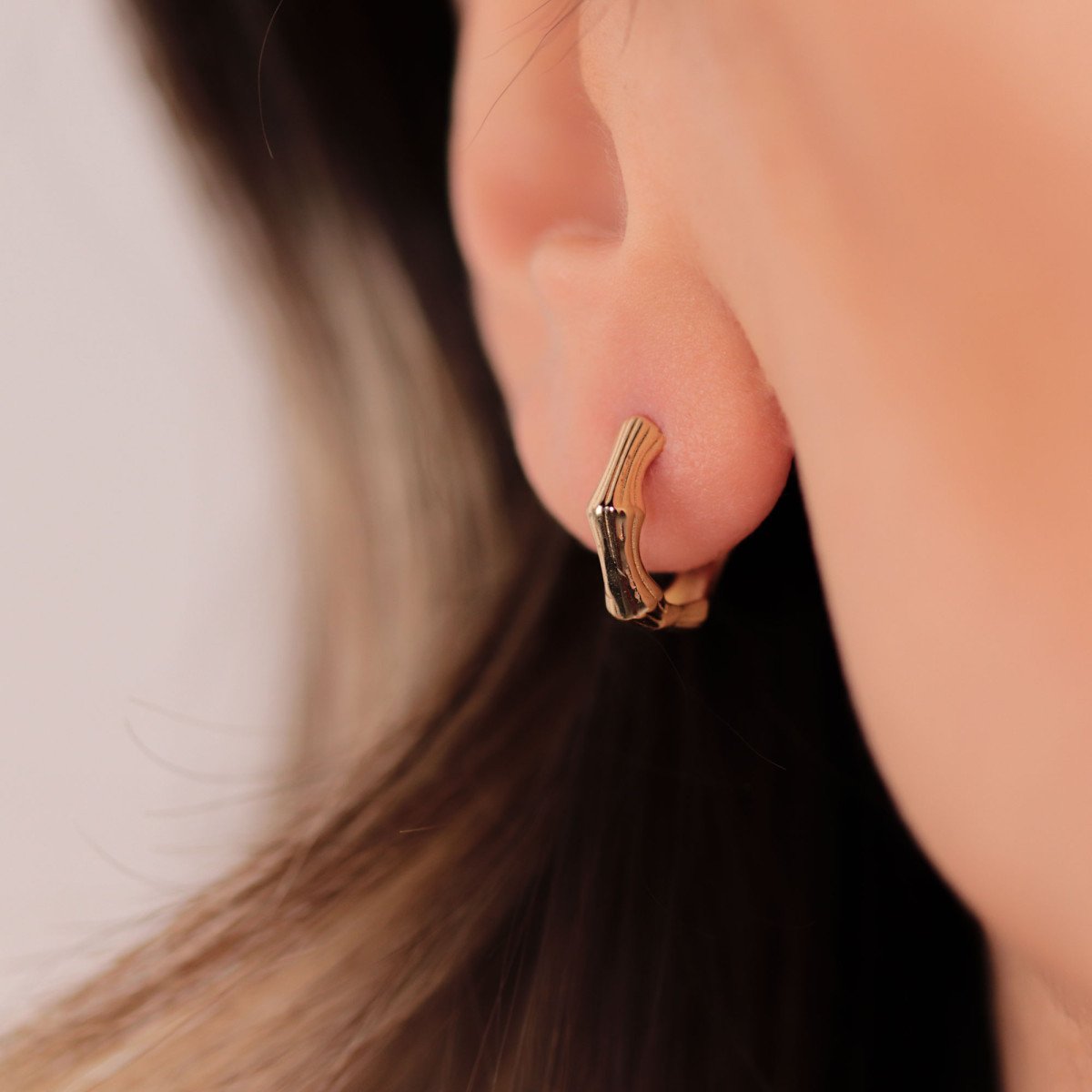 Çizgili Kemik Küpe