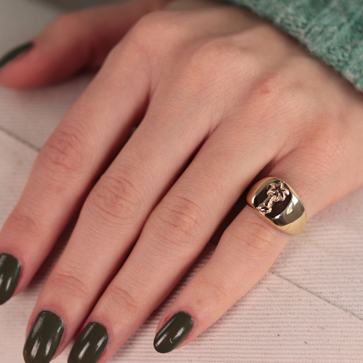 Palmiye Şovalye Yüzük