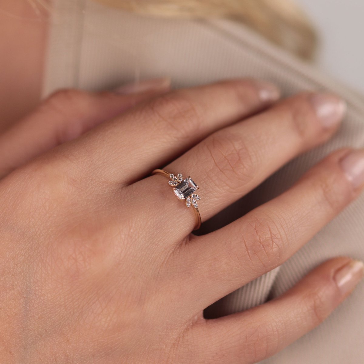 Taşlı Minimal Yüzük