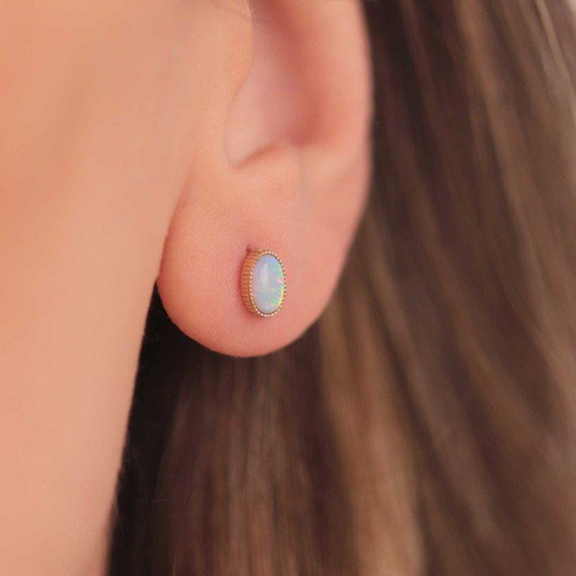 Opal Screw Earring 
