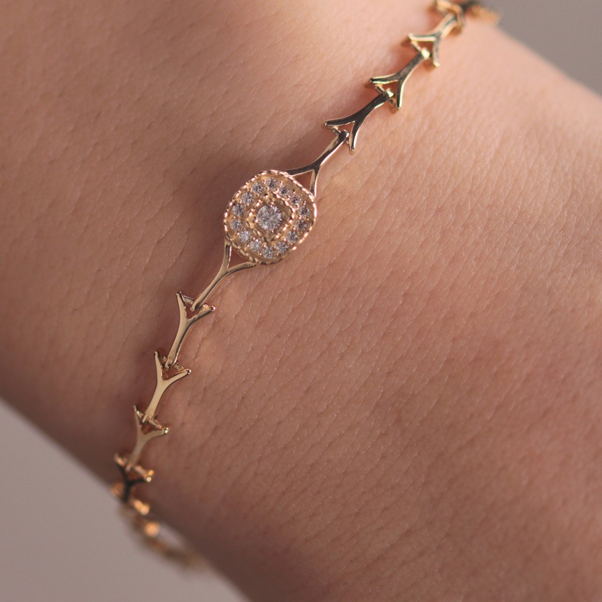 Taşlı Branch Bileklik