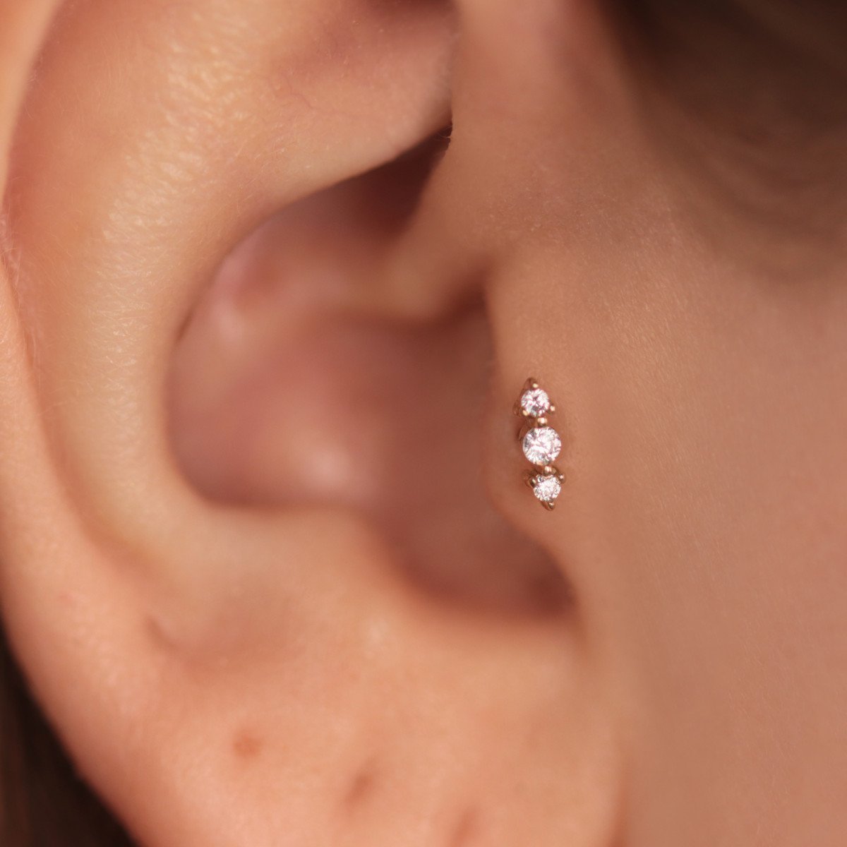 Geometrik Üç Taş Piercing