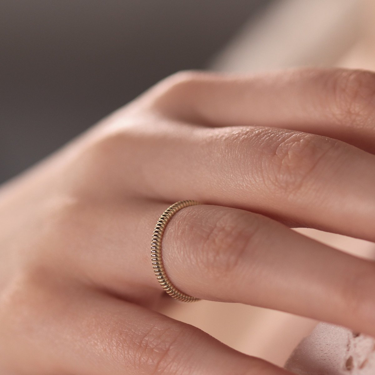 İnce Çizgili Yüzük