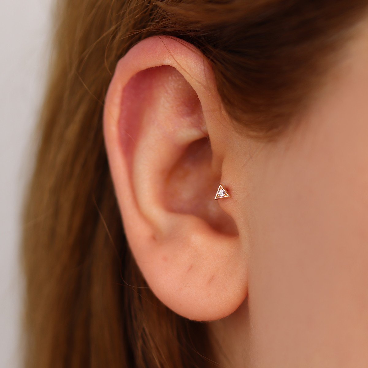Taşlı Üçgen Piercing