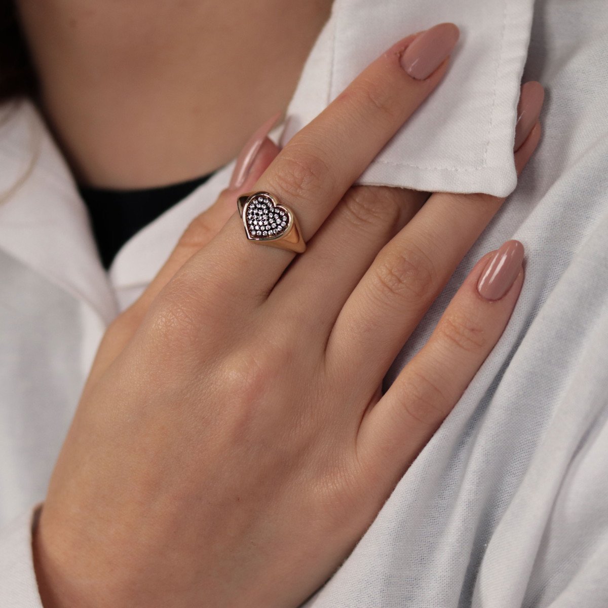 Taşlı Kalp Yüzük