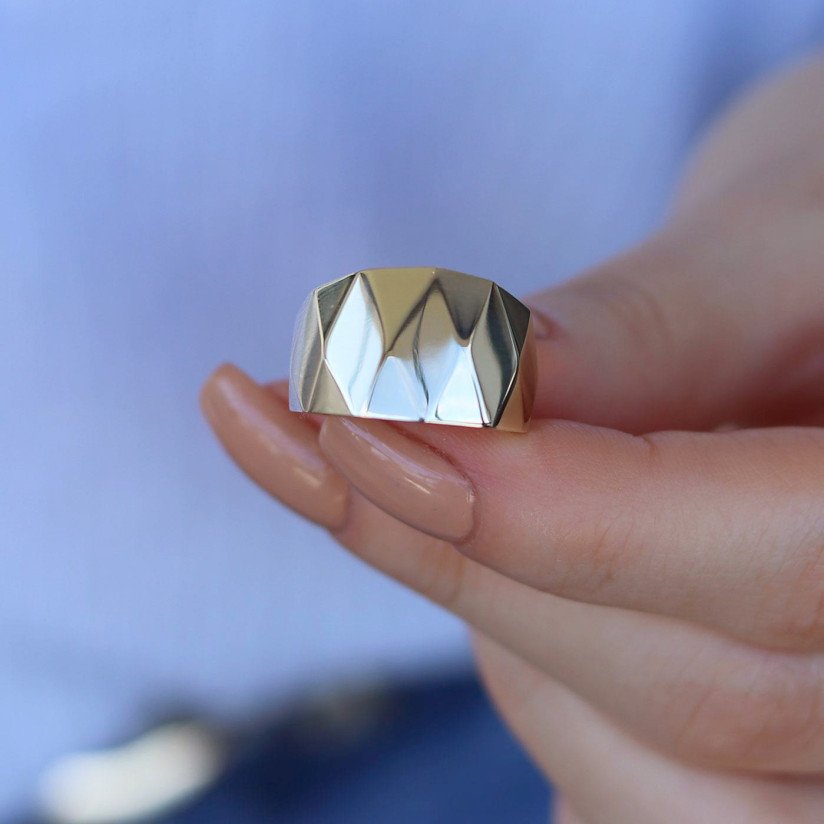 Thick Prism Ring