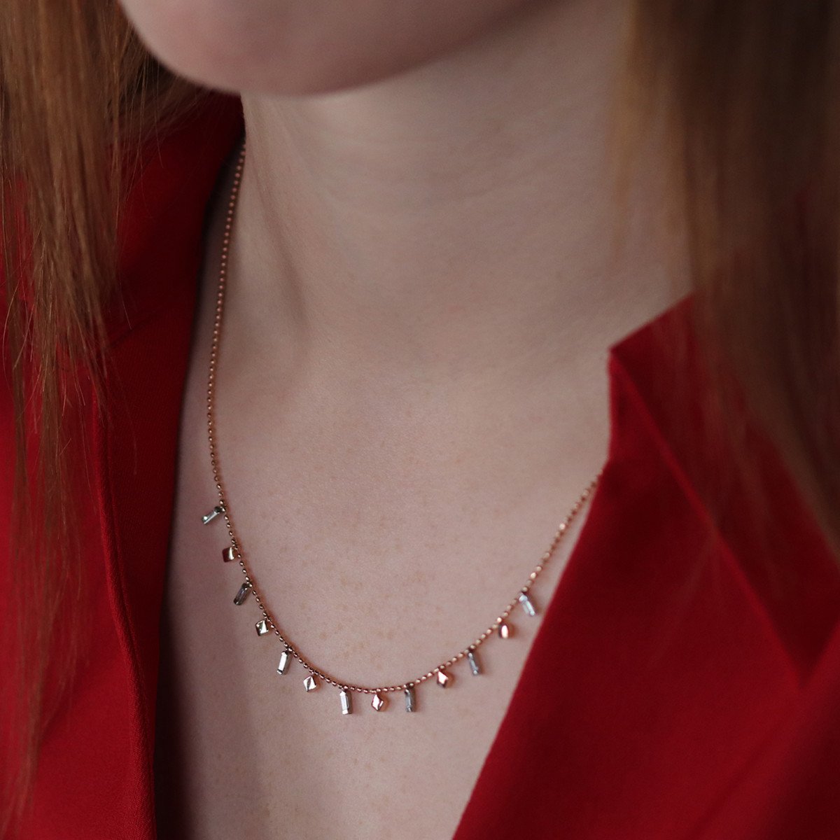 Sıralı Baget Pırlanta Kolye