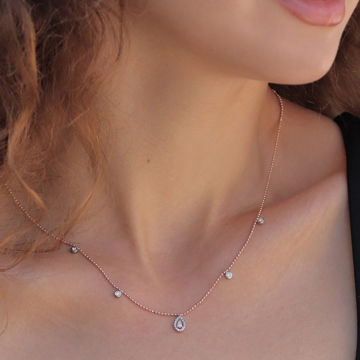 Top Top Damla Pırlanta Kolye