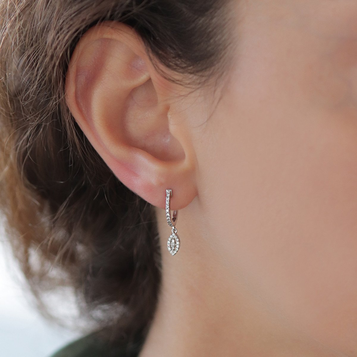 Badem Pırlanta Küpe