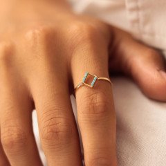 Firuze Dörtgen Yüzük