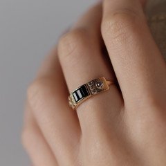 Siyah Taşlı Yüzük