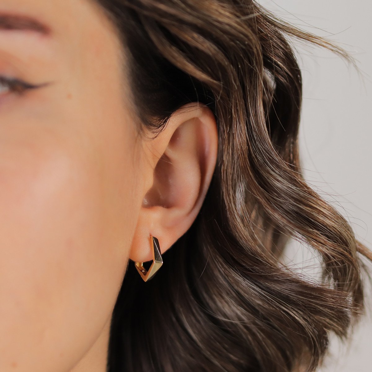 Asimetrik Prizma Küpe