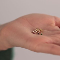 Renkli Tektaş Piercing