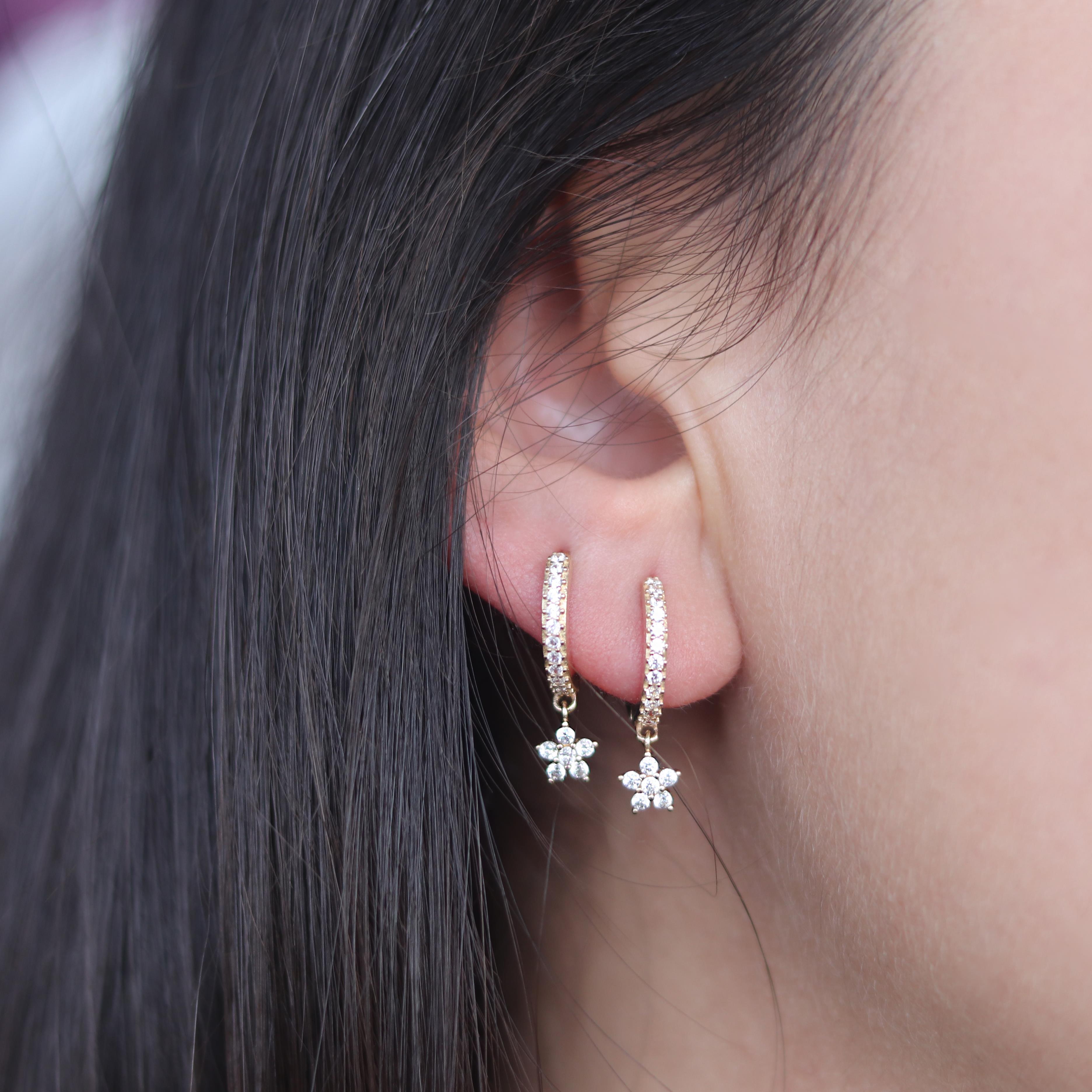 Stone-set Daisy Earrings