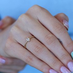 Oval Taşlı Yüzük