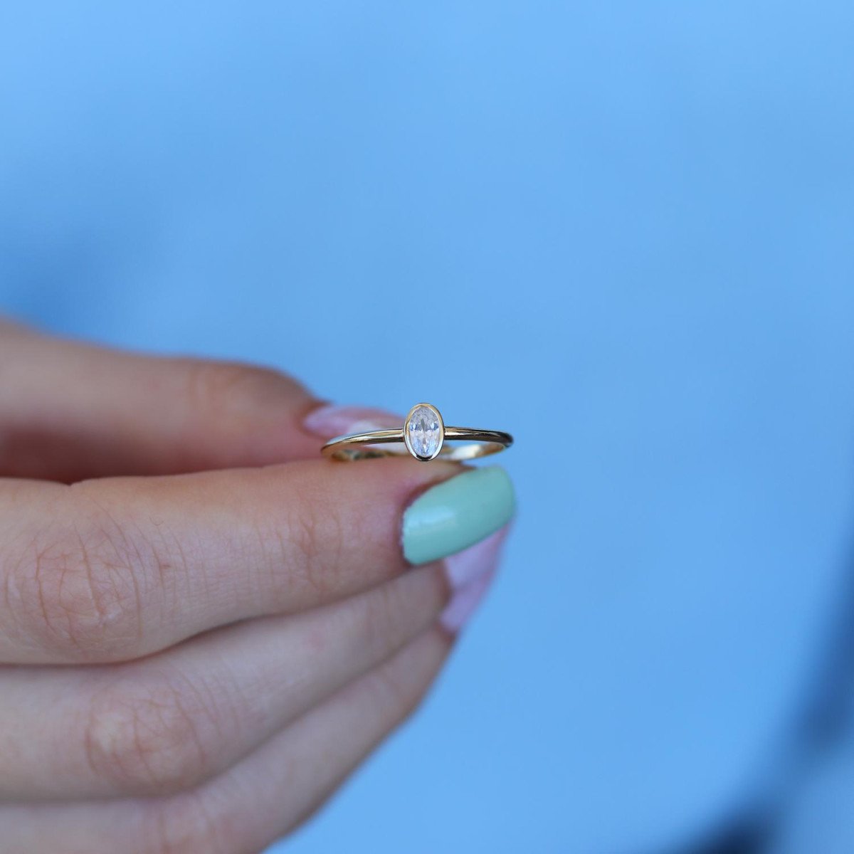 Oval Taşlı Yüzük