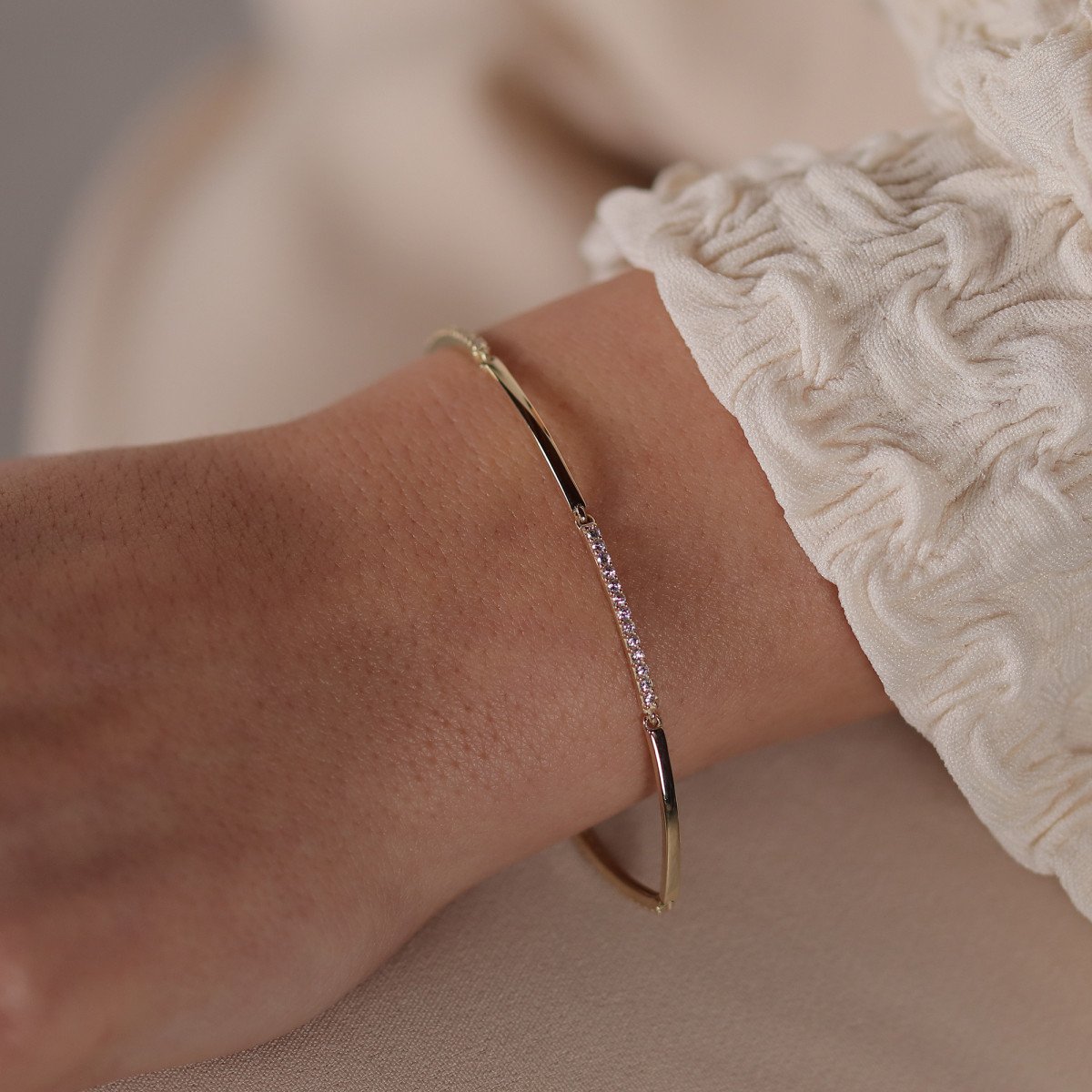 Taşlı Zarif Bileklik