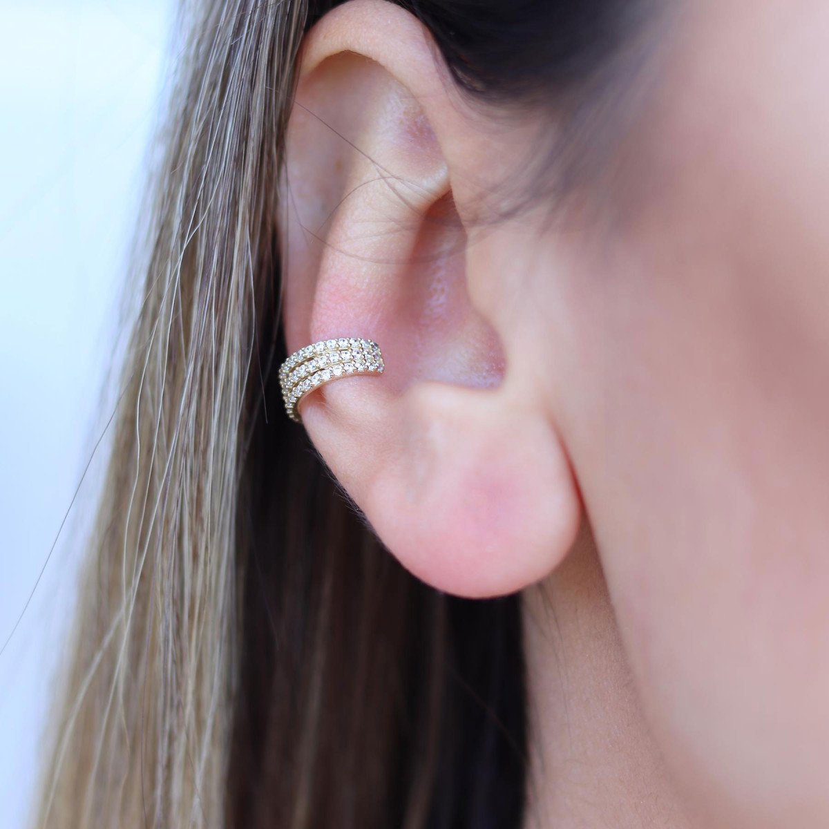 Sıra Taşlı Cuff Küpe