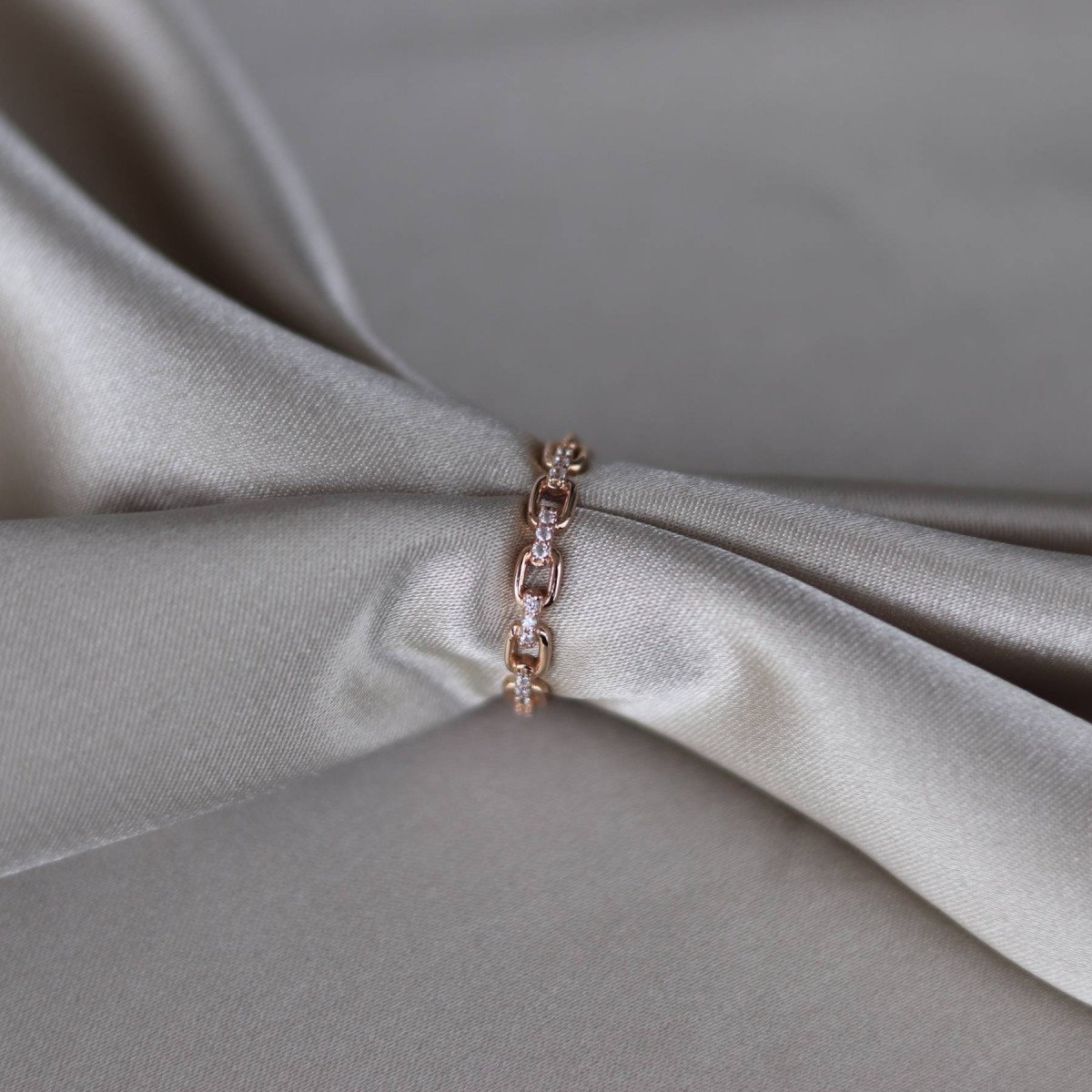 Taşlı Zincir Yüzük