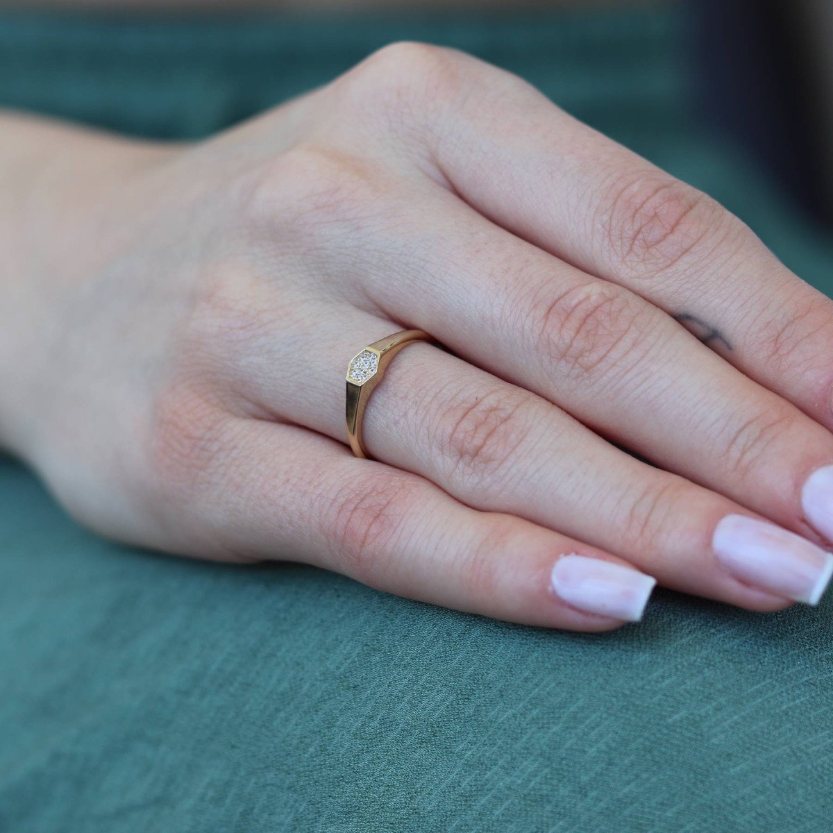 Mini Taşlı Şovalye Yüzük