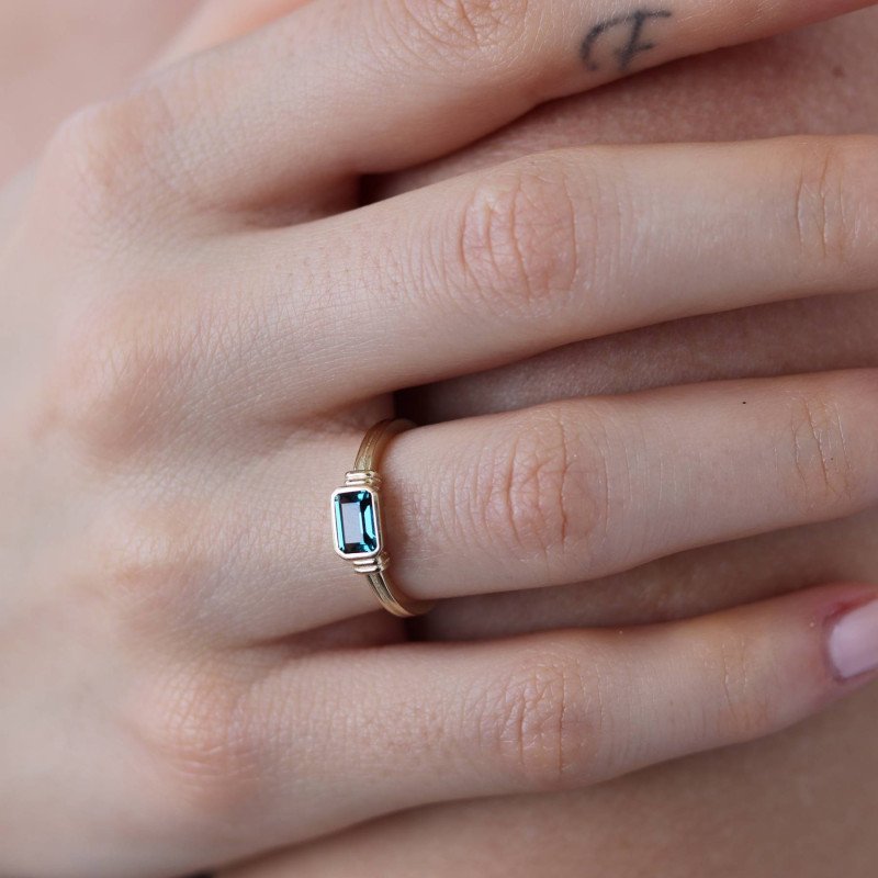 Mavi Taşlı Yüzük