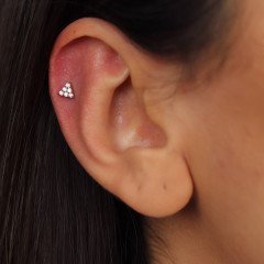 Taşlı Üçgen Piercing
