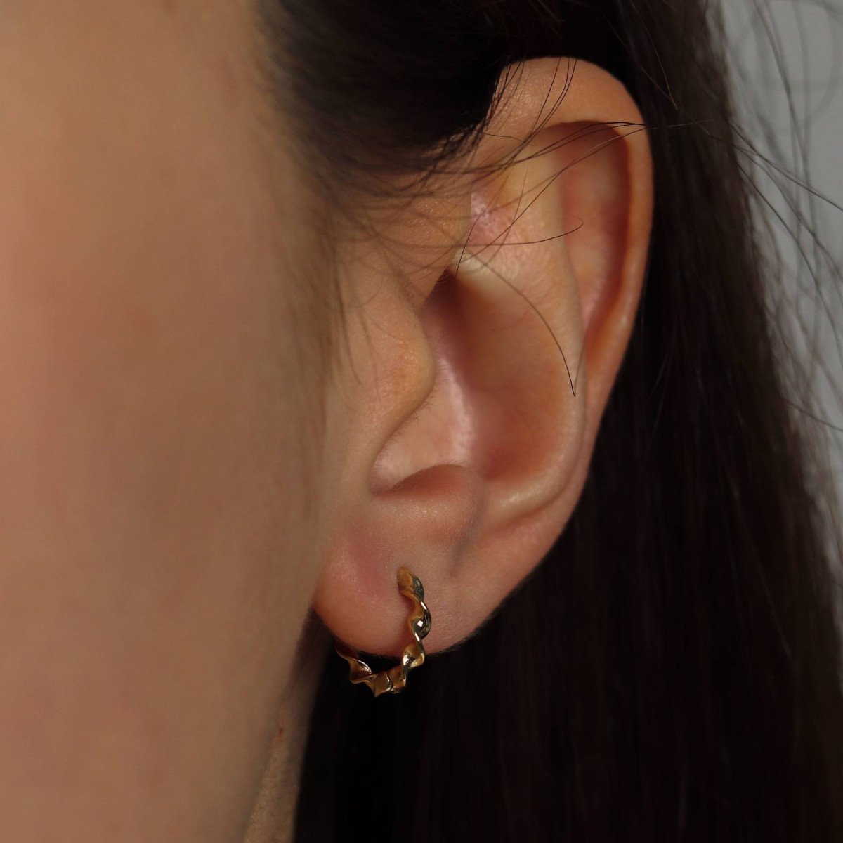 Mini Burgu Halka Küpe