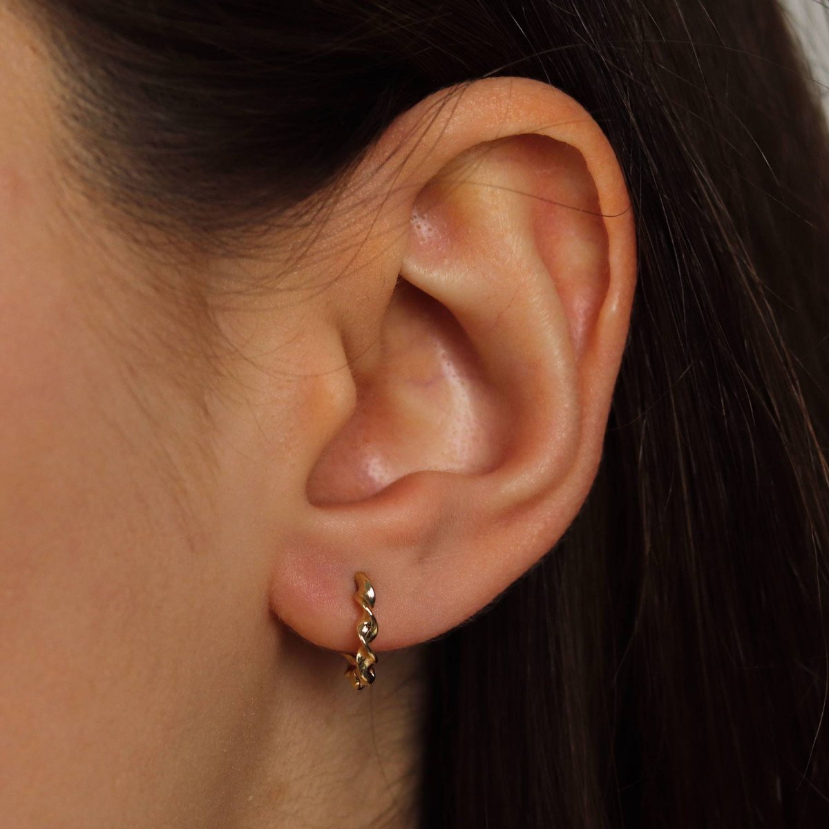 Mini Burgu Halka Küpe