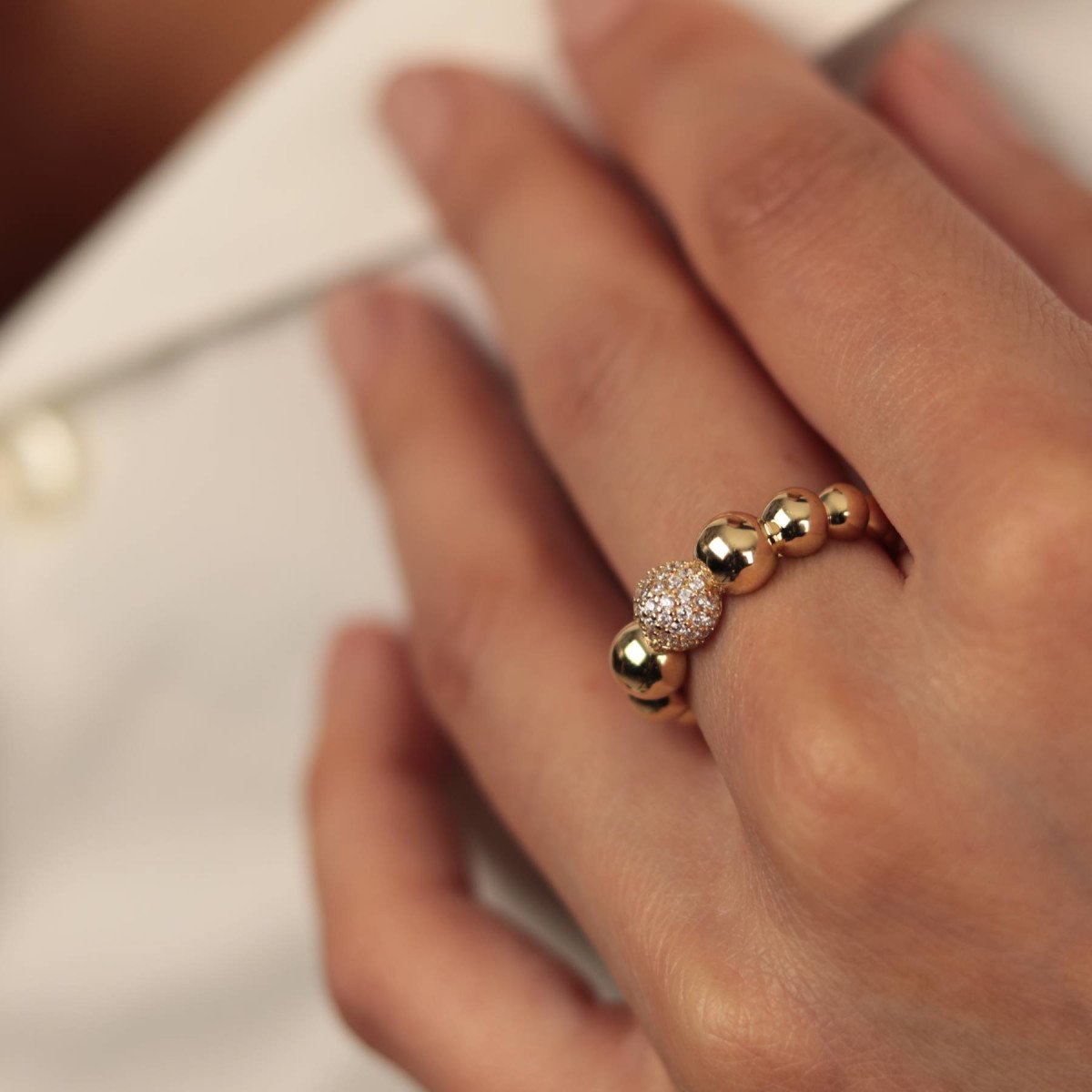 Taşlı Top Top Yüzük