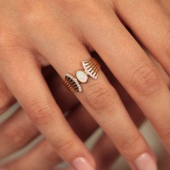 Opal Yelpaze Yüzük