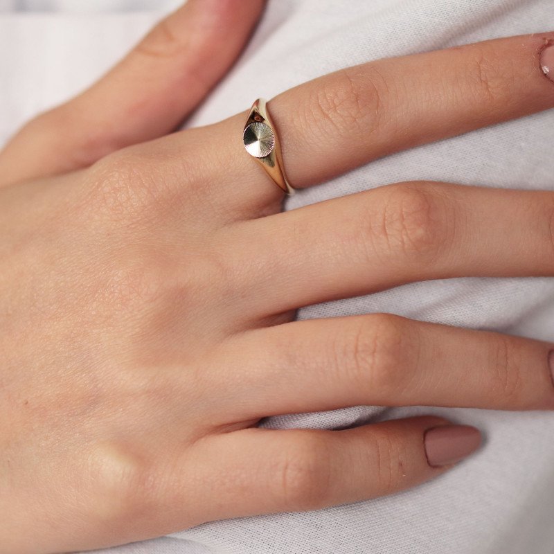 Desenli Şovalye Yüzük