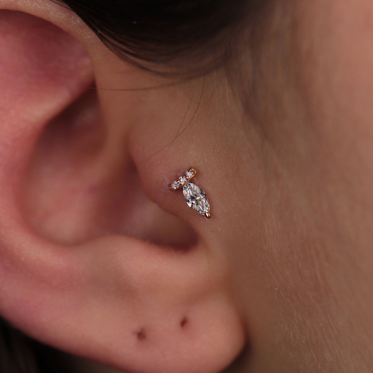 Damla Taş Piercing