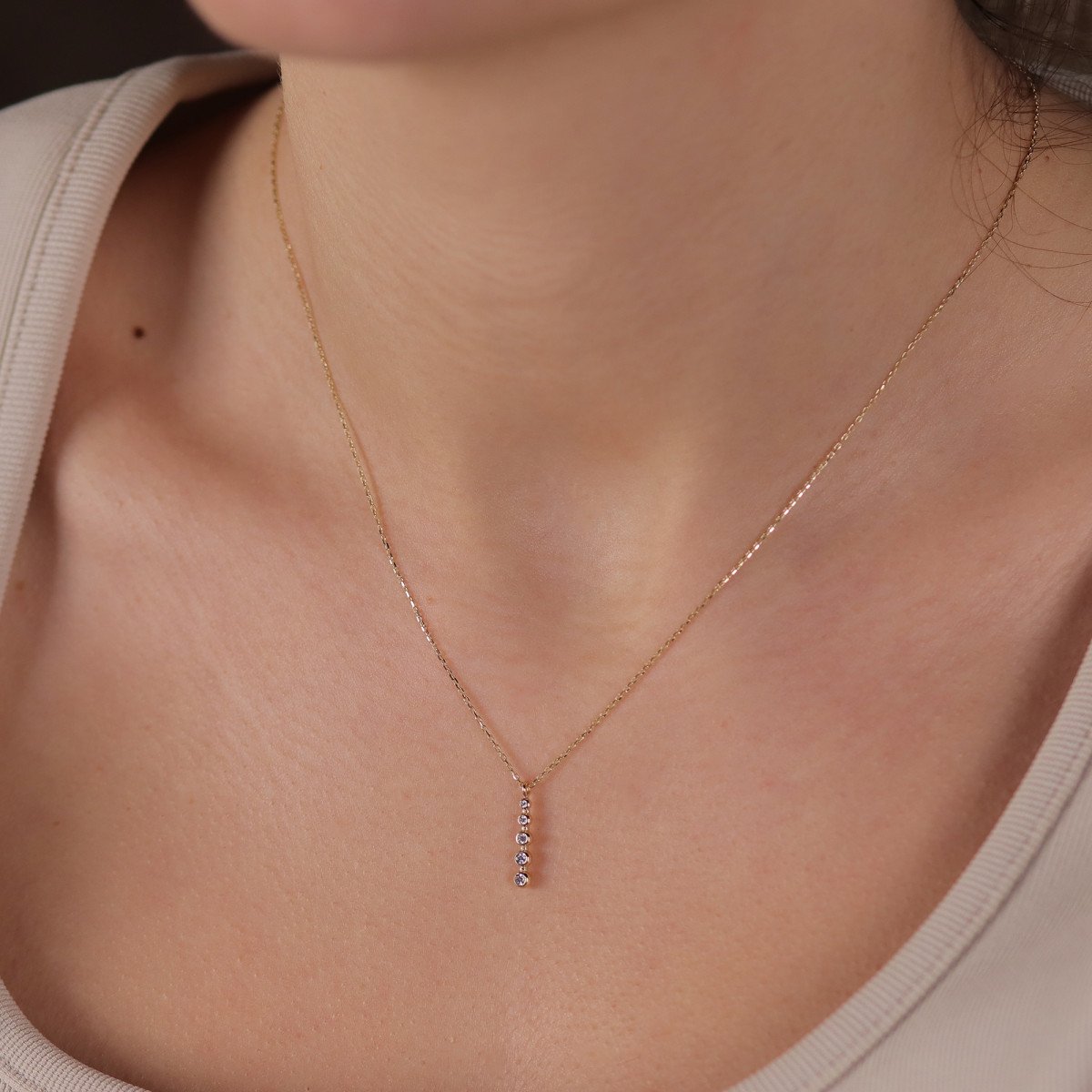 Taşlı Çubuk Kolye