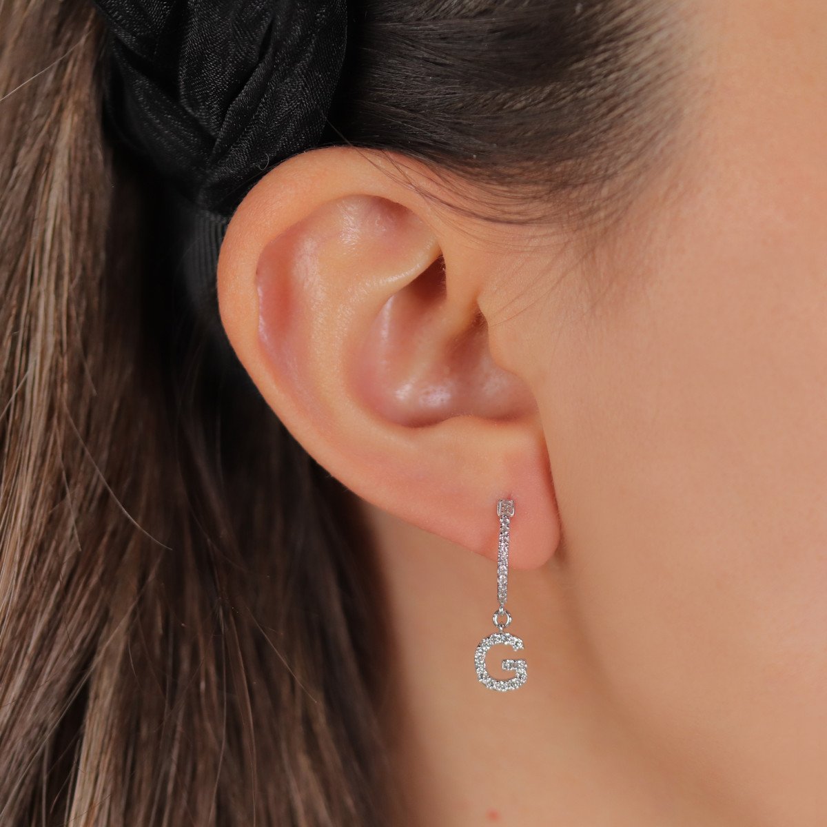 Pırlanta Harf Küpe