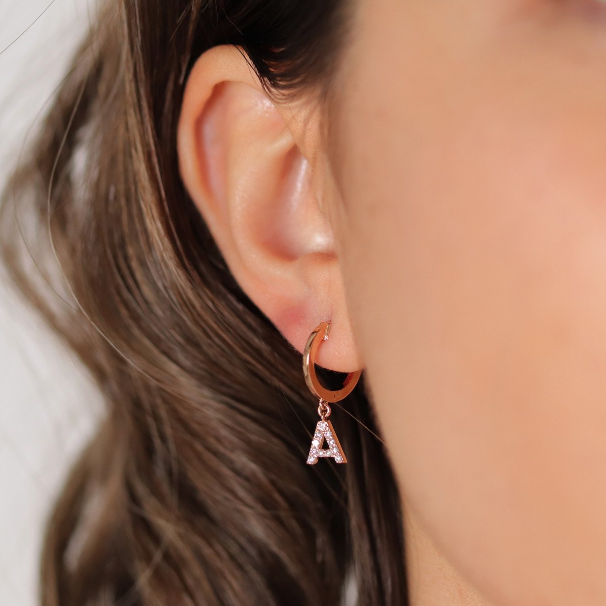 Pırlanta Harf Küpe