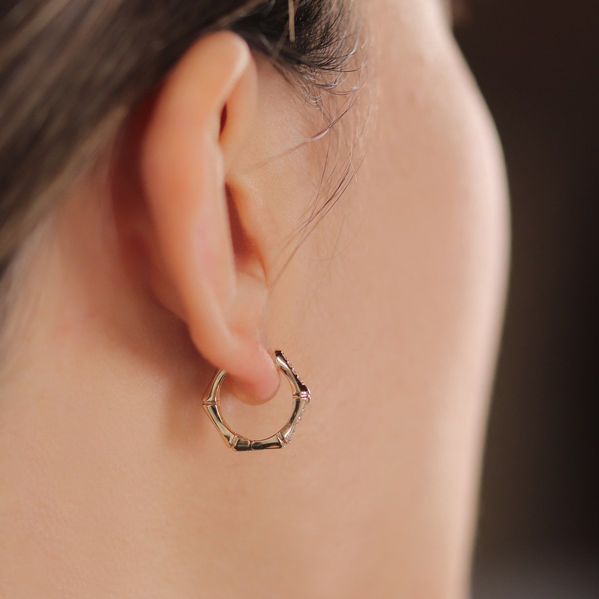 Taşlı Kemik Halka Küpe