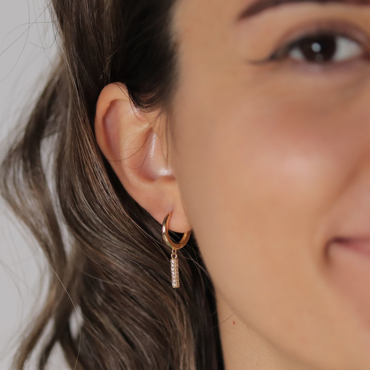 Taşlı Çubuk Halka Küpe